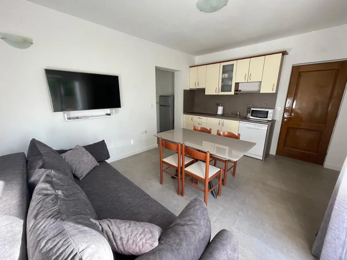 Apartments Sime Bibinje 0*,